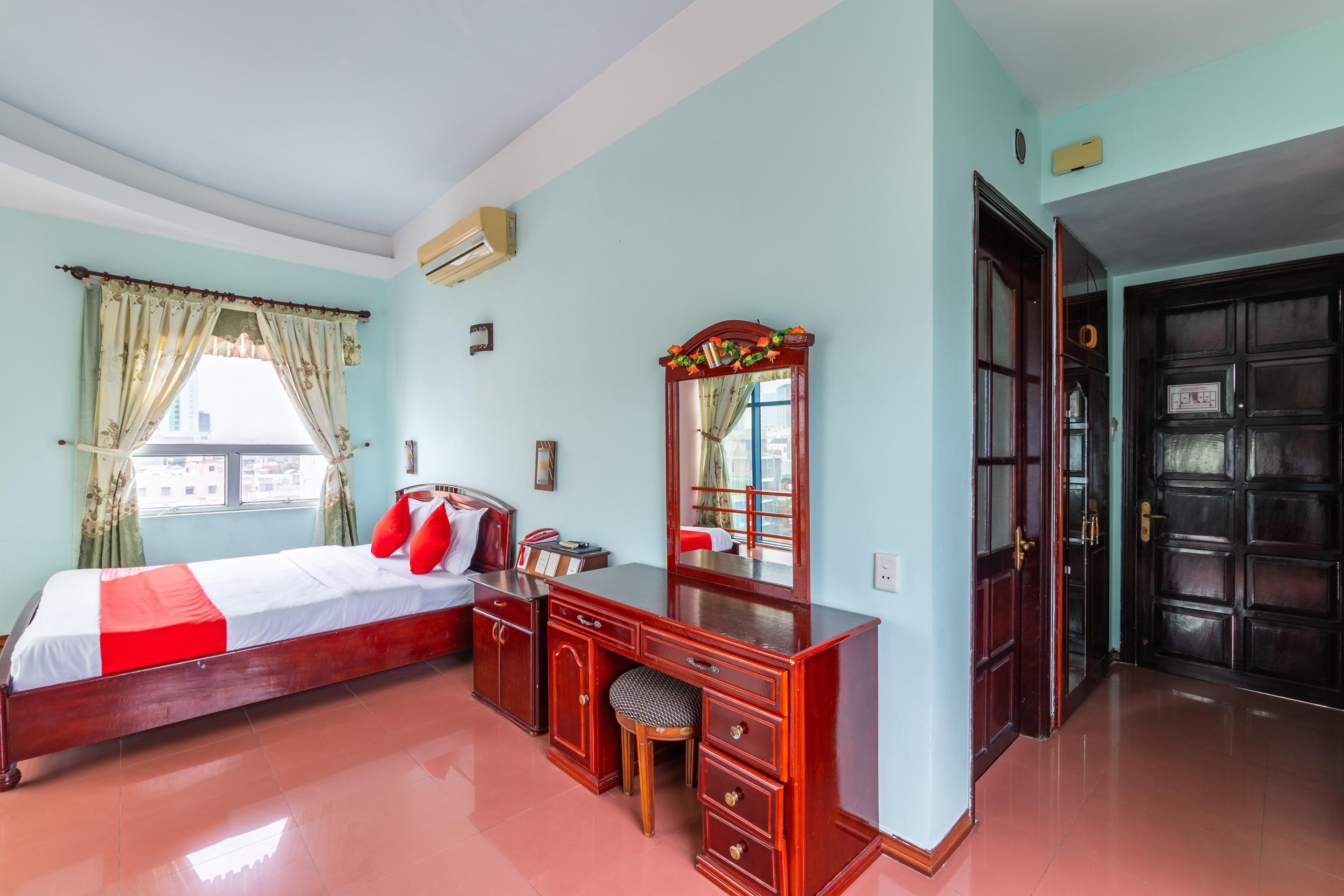 Golden Gate 1 Hotel Дананг Экстерьер фото
